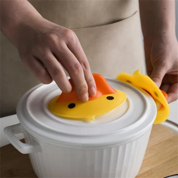 "Duck-Shaped Pot Holder: Set of 2"